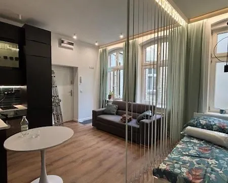 Dyrekcyjna 10 Center Self Check-in * Katowice