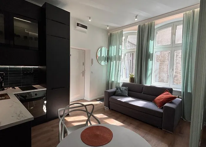 Dyrekcyjna 10 Center *